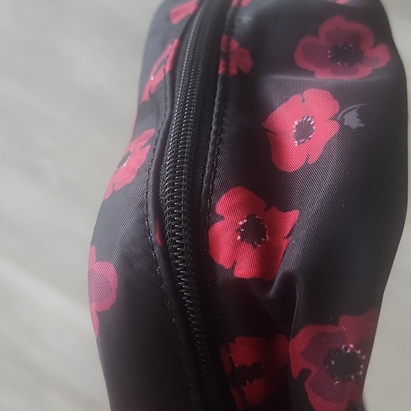 Kate Spade New York "Wilson Road Poppy" Collection - Picture 11 of 13